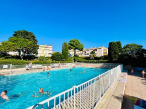 Apt T2 climatisé à 2 min plage du mole avec balcon et piscine